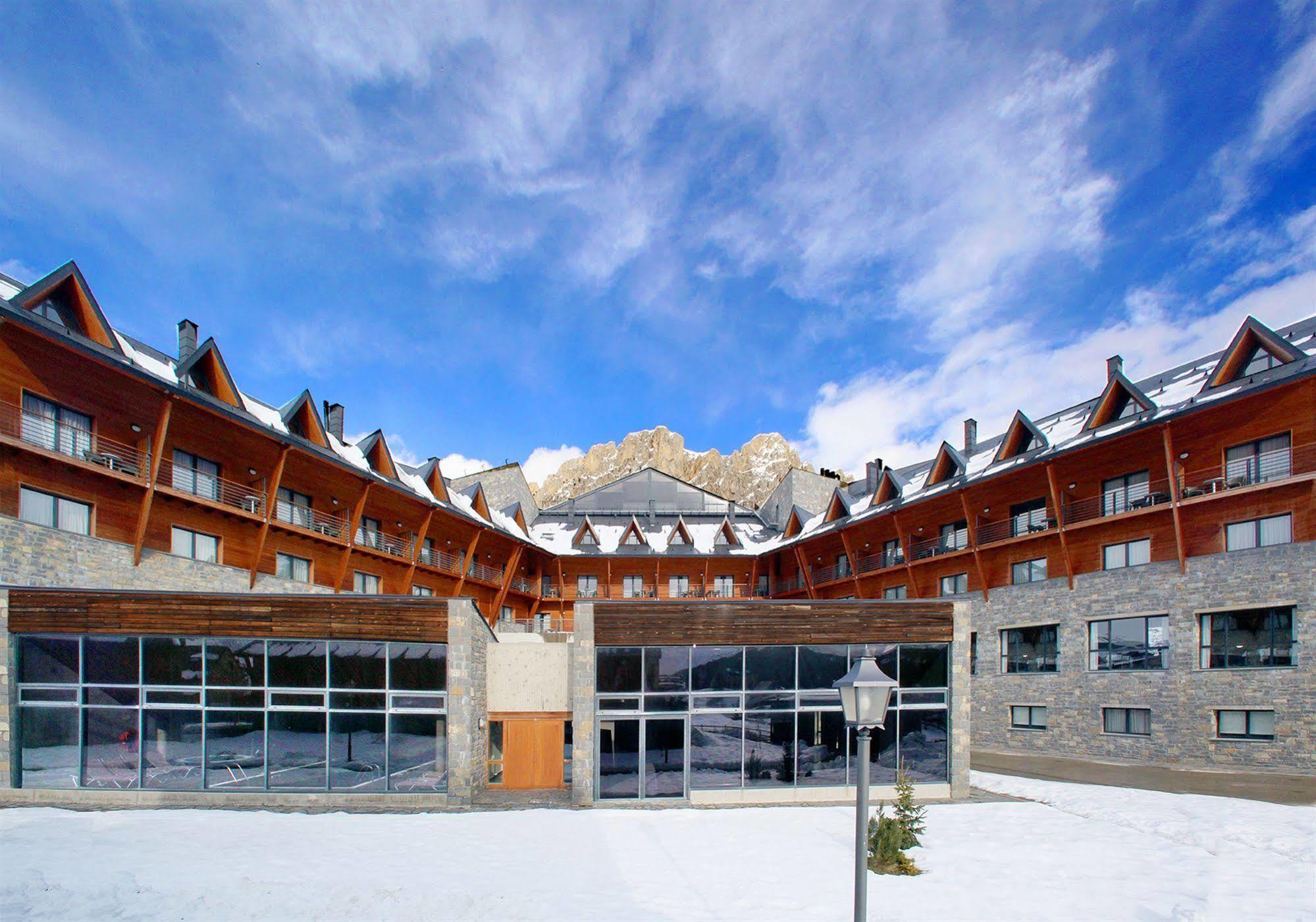 Hg Alto Aragon Hotel Formigal Exterior foto